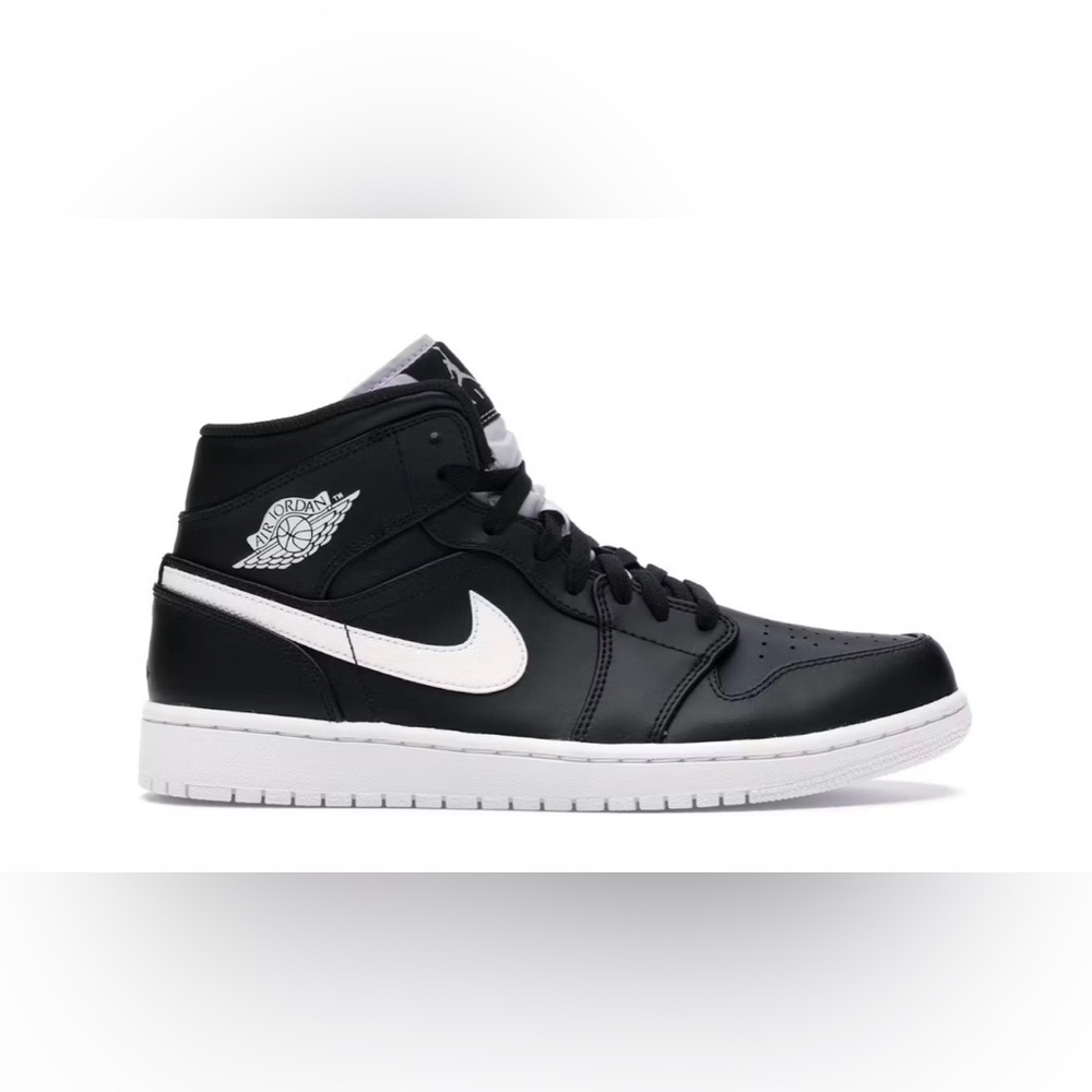Air Jordan 1 Retro Mid Black/White